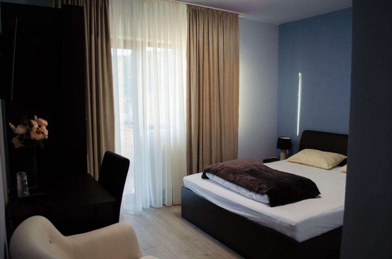 Hotel Panoramic à Baia Sprie Extérieur photo